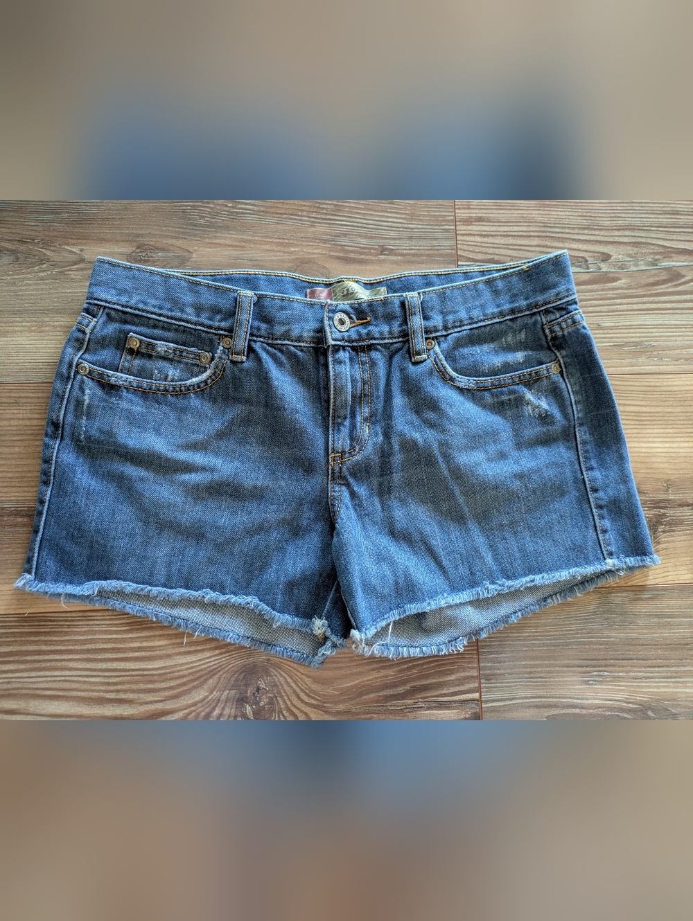 Vintage Old Navy Ultra Low Rise Denim Jean Shorts Medium Wash Women's 8